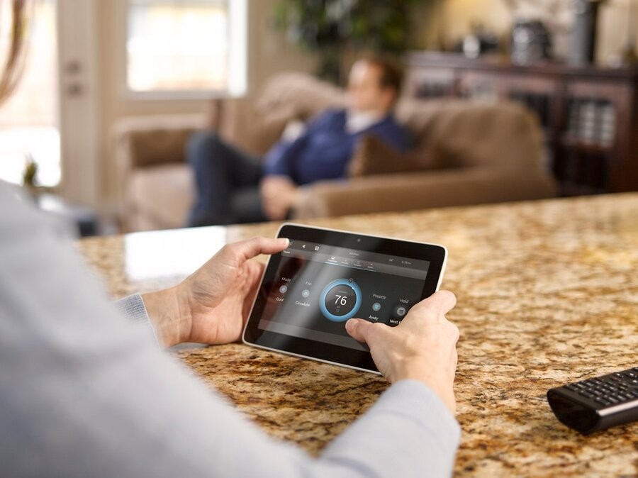 smart-home-control-systems-enhance-your-daily-living-experience